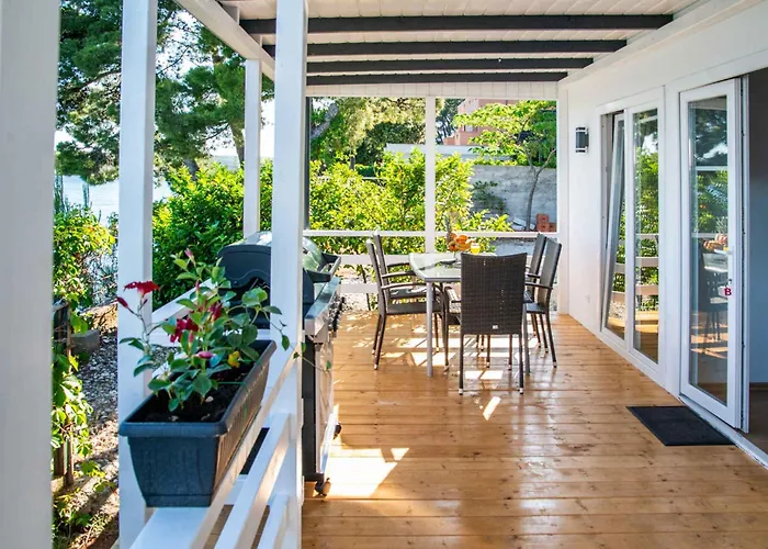 База отдыха Mobilehome In - Paklenica Riviera 51118 Поседарье
